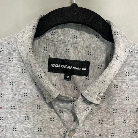 MOLOKAI Surf Co. Mens  Button Down Casual Shirt Medium size. - Picture 3 of 7